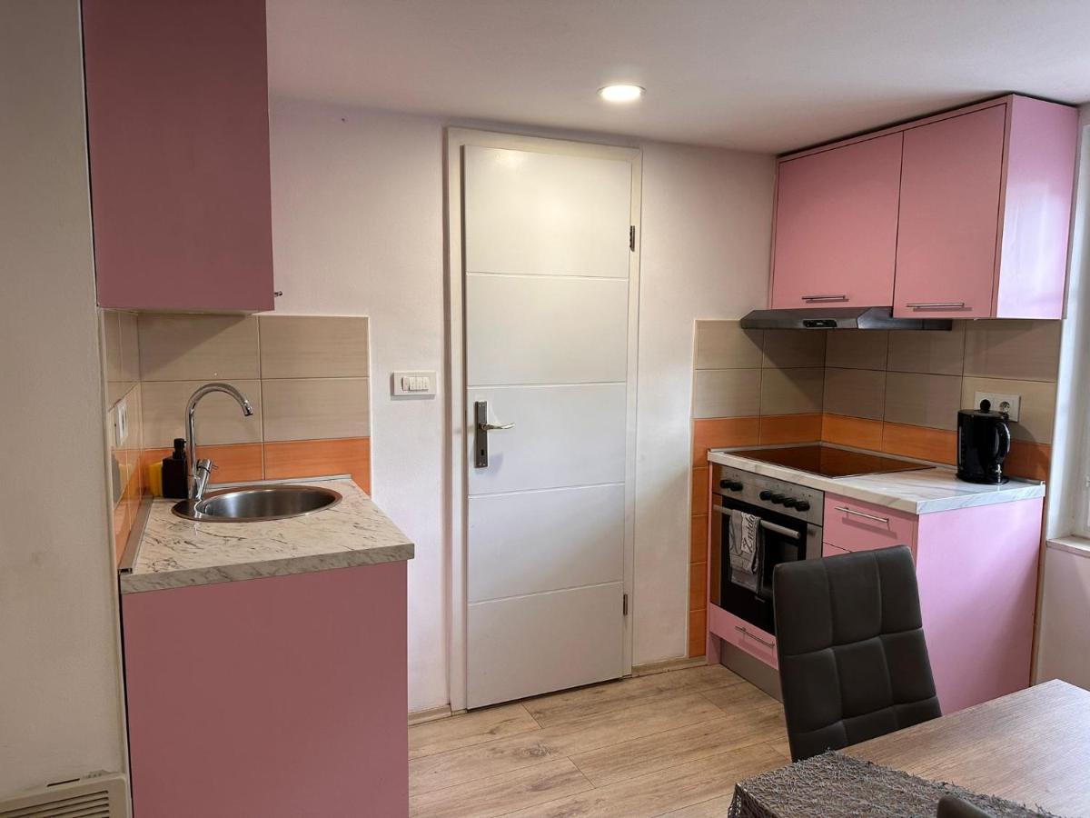 Apartman Rose ซาเกร็บ ภายนอก รูปภาพ
