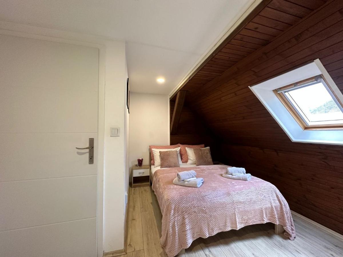 Apartman Rose ซาเกร็บ ภายนอก รูปภาพ